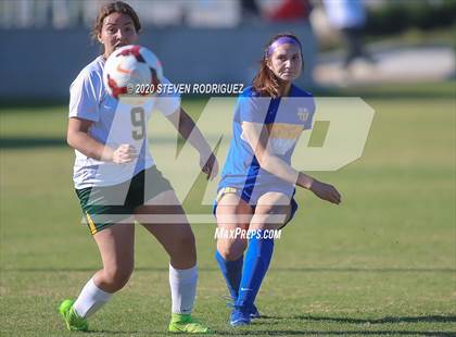 Thumbnail 2 in Lincoln vs. Hilmar photogallery.