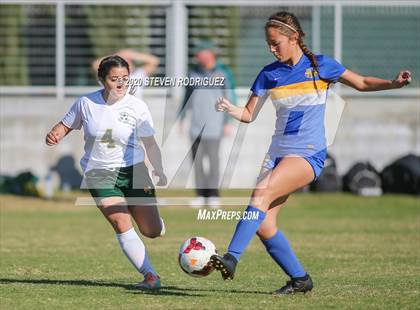 Thumbnail 1 in Lincoln vs. Hilmar photogallery.