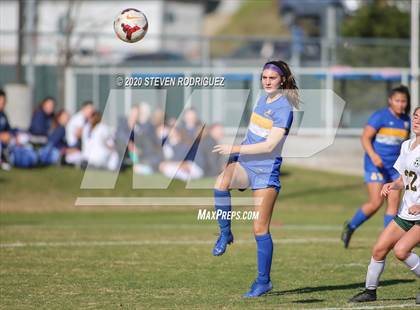 Thumbnail 1 in Lincoln vs. Hilmar photogallery.
