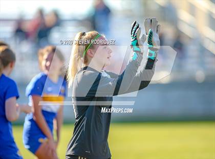 Thumbnail 1 in Lincoln vs. Hilmar photogallery.