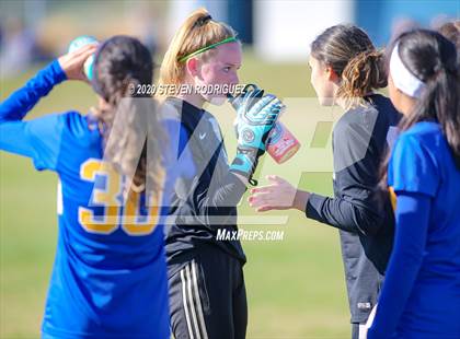 Thumbnail 2 in Lincoln vs. Hilmar photogallery.