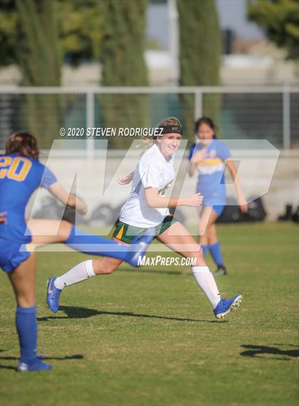Thumbnail 1 in Lincoln vs. Hilmar photogallery.