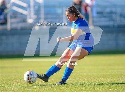 Thumbnail 3 in Lincoln vs. Hilmar photogallery.