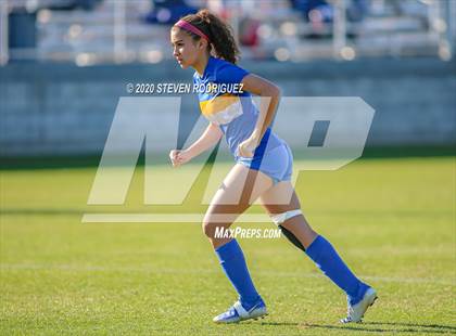 Thumbnail 3 in Lincoln vs. Hilmar photogallery.