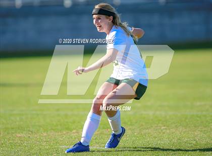 Thumbnail 3 in Lincoln vs. Hilmar photogallery.