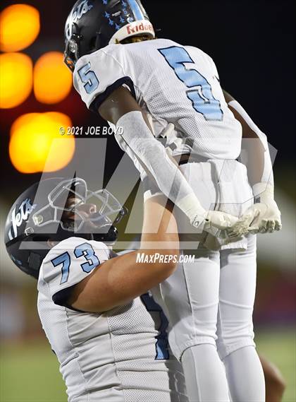 Thumbnail 1 in James Clemens @ Huntsville photogallery.