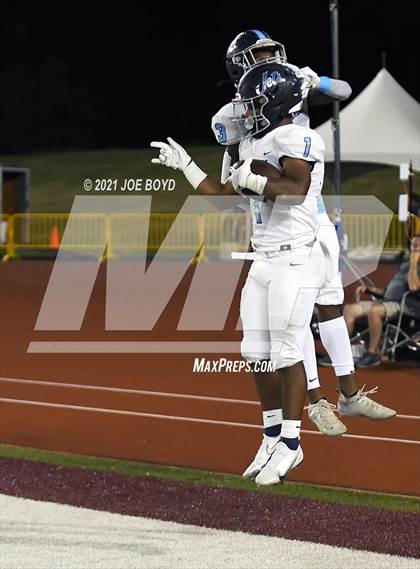 Thumbnail 3 in James Clemens @ Huntsville photogallery.