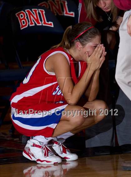 Thumbnail 1 in Southwestern vs. Northeast Dubois (1A Semi-State Championship) photogallery.