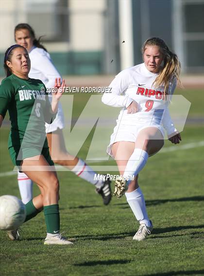 Thumbnail 3 in Ripon @ Manteca photogallery.