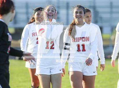 Thumbnail 1 in Ripon @ Manteca photogallery.