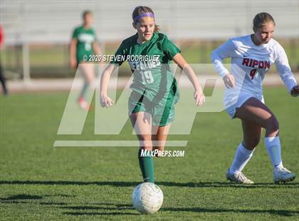Thumbnail 1 in Ripon @ Manteca photogallery.