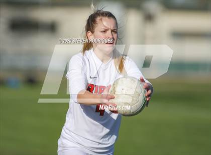 Thumbnail 1 in Ripon @ Manteca photogallery.