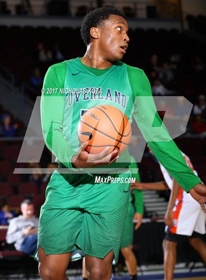 Thumbnail 2 in Bishop Gorman vs. Overland (Tarkanian Classic) photogallery.