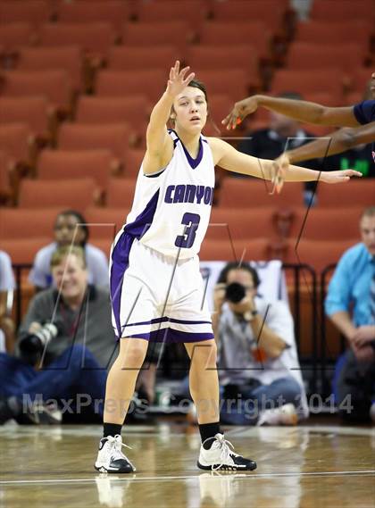 Thumbnail 1 in Canyon vs. McKinney North (UIL 4A Final) photogallery.