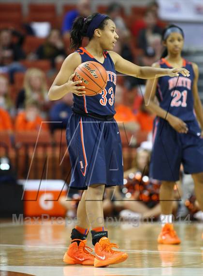 Thumbnail 2 in Canyon vs. McKinney North (UIL 4A Final) photogallery.
