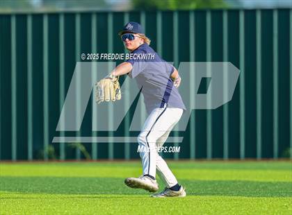 Thumbnail 3 in Whitehouse vs. Walnut Grove (UIL 5A Bi-District) photogallery.