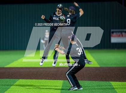 Thumbnail 2 in Whitehouse vs. Walnut Grove (UIL 5A Bi-District) photogallery.