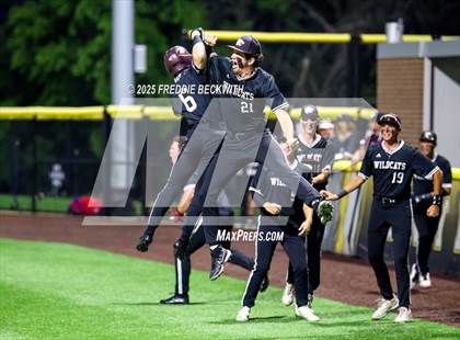 Thumbnail 1 in Whitehouse vs. Walnut Grove (UIL 5A Bi-District) photogallery.