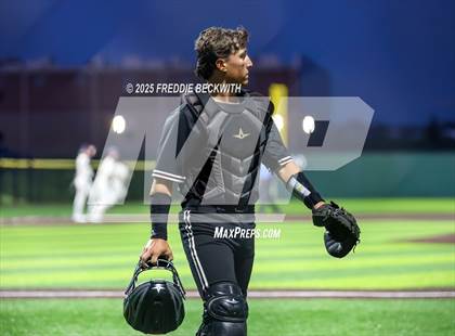 Thumbnail 2 in Whitehouse vs. Walnut Grove (UIL 5A Bi-District) photogallery.