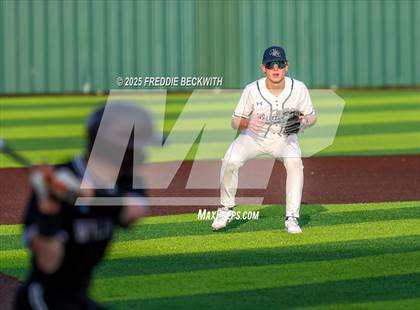 Thumbnail 2 in Whitehouse vs. Walnut Grove (UIL 5A Bi-District) photogallery.