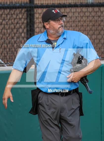 Thumbnail 2 in Whitehouse vs. Walnut Grove (UIL 5A Bi-District) photogallery.