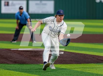Thumbnail 3 in Whitehouse vs. Walnut Grove (UIL 5A Bi-District) photogallery.
