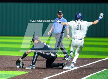 Thumbnail 1 in Whitehouse vs. Walnut Grove (UIL 5A Bi-District) photogallery.