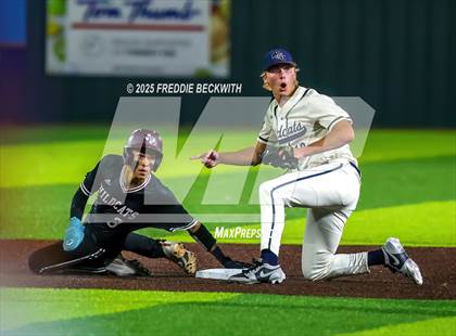 Thumbnail 2 in Whitehouse vs. Walnut Grove (UIL 5A Bi-District) photogallery.