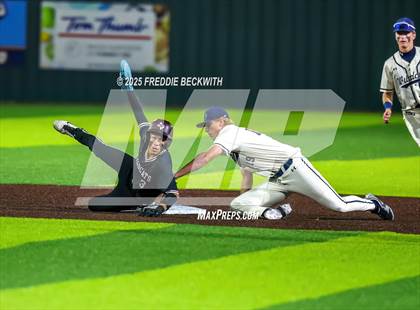 Thumbnail 3 in Whitehouse vs. Walnut Grove (UIL 5A Bi-District) photogallery.