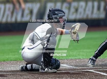 Thumbnail 2 in Whitehouse vs. Walnut Grove (UIL 5A Bi-District) photogallery.