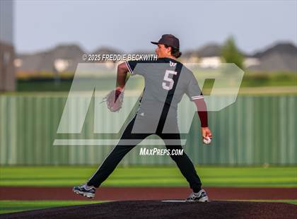 Thumbnail 1 in Whitehouse vs. Walnut Grove (UIL 5A Bi-District) photogallery.