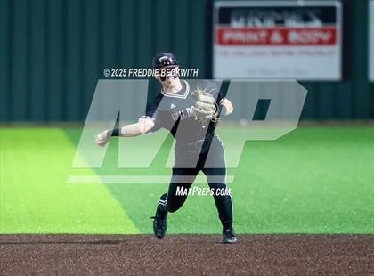 Thumbnail 1 in Whitehouse vs. Walnut Grove (UIL 5A Bi-District) photogallery.