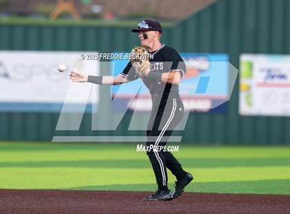 Thumbnail 3 in Whitehouse vs. Walnut Grove (UIL 5A Bi-District) photogallery.