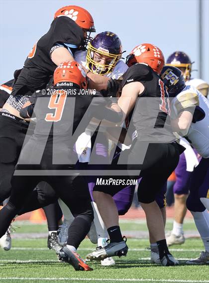 Thumbnail 3 in Taylorville @ Waterloo (IHSA 4A first round) photogallery.