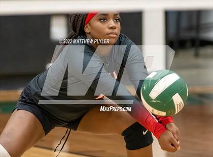 Thumbnail 1 in Carolina Friends vs. Berean Baptist Academy (Grace Christian School Crusader Classic) photogallery.