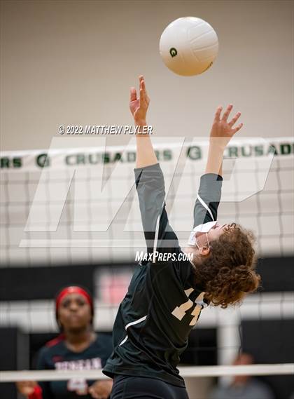 Thumbnail 3 in Carolina Friends vs. Berean Baptist Academy (Grace Christian School Crusader Classic) photogallery.