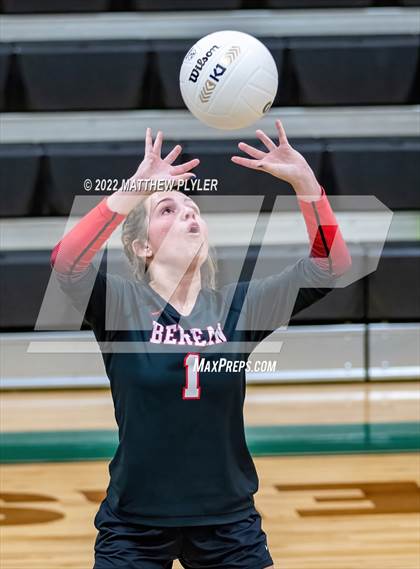 Thumbnail 2 in Carolina Friends vs. Berean Baptist Academy (Grace Christian School Crusader Classic) photogallery.