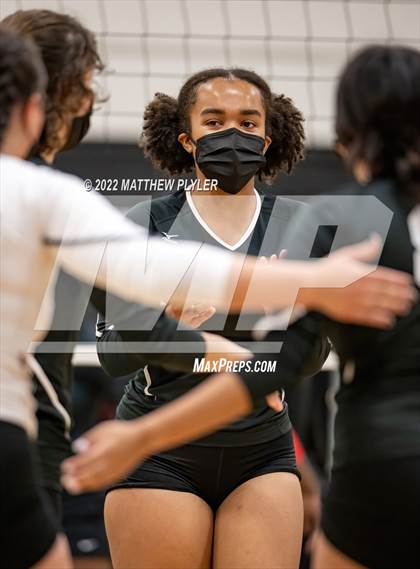 Thumbnail 2 in Carolina Friends vs. Berean Baptist Academy (Grace Christian School Crusader Classic) photogallery.
