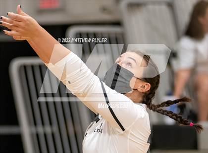 Thumbnail 2 in Carolina Friends vs. Berean Baptist Academy (Grace Christian School Crusader Classic) photogallery.