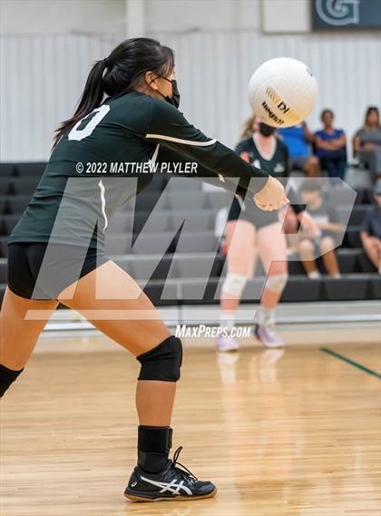 Thumbnail 2 in Carolina Friends vs. Berean Baptist Academy (Grace Christian School Crusader Classic) photogallery.