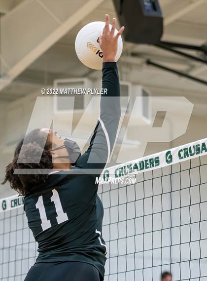 Thumbnail 3 in Carolina Friends vs. Berean Baptist Academy (Grace Christian School Crusader Classic) photogallery.
