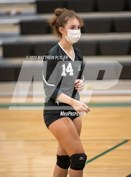 Thumbnail 3 in Carolina Friends vs. Berean Baptist Academy (Grace Christian School Crusader Classic) photogallery.