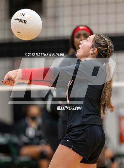 Thumbnail 3 in Carolina Friends vs. Berean Baptist Academy (Grace Christian School Crusader Classic) photogallery.