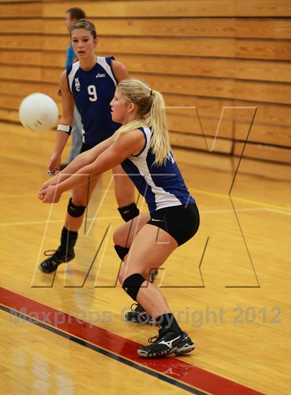 Thumbnail 1 in Carroll vs Kapaun Mt. Carmel (Wichita South Triangular) photogallery.