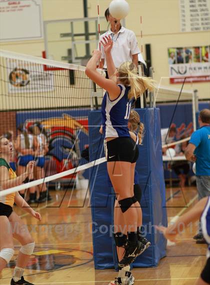 Thumbnail 3 in Carroll vs Kapaun Mt. Carmel (Wichita South Triangular) photogallery.