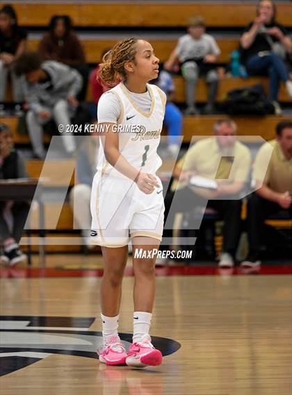 Thumbnail 1 in McEachern vs. Grayson (Georgia Nike Elite Showcase) photogallery.