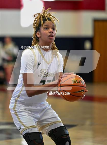 Thumbnail 3 in McEachern vs. Grayson (Georgia Nike Elite Showcase) photogallery.