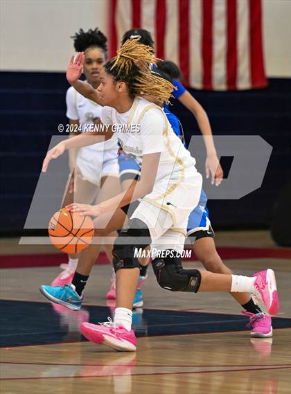 Thumbnail 3 in McEachern vs. Grayson (Georgia Nike Elite Showcase) photogallery.