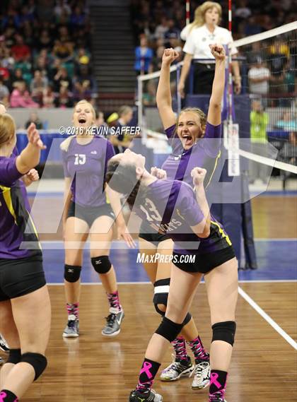 Thumbnail 3 in Kit Carson vs. Kiowa (CHSAA 1A Semifinal) photogallery.
