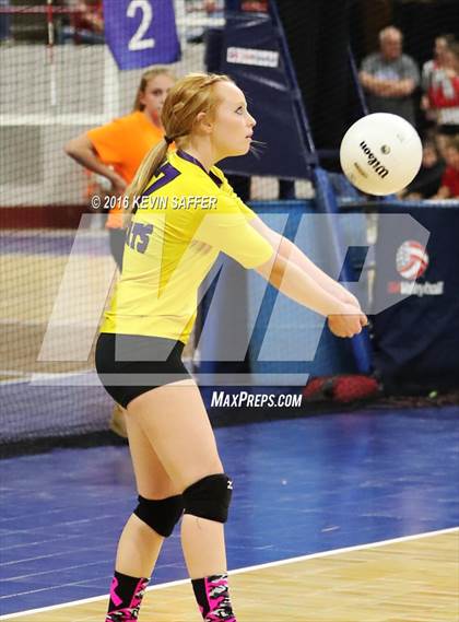 Thumbnail 2 in Kit Carson vs. Kiowa (CHSAA 1A Semifinal) photogallery.
